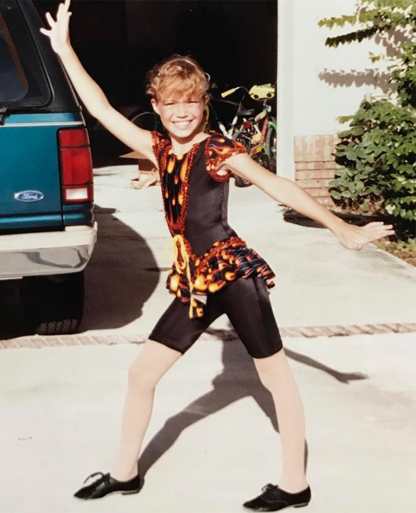 Photos From Mandy Moore Instagram S Throwback Queen E Online